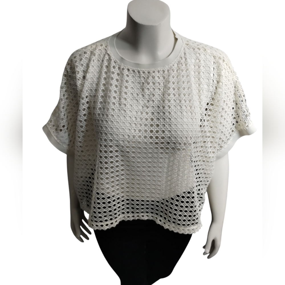 Do Everything In Love Women's Mesh Open knit Boxy Cream One Size Top Feminine